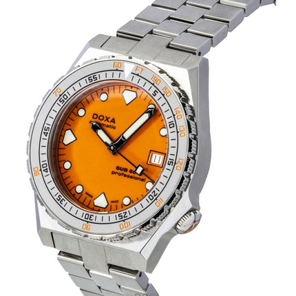 Reloj de buceo automático Doxa SUB 600T Professional con esfera naranja (862.10.351.10, 600 m) para hombre con correas adicionales