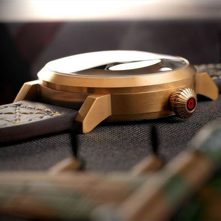 Reloj para hombre AVI-8 Dambuster 80.º aniversario Royal British Legion Meca-Quartz Edición limitada con esfera marrón AV-4108-R