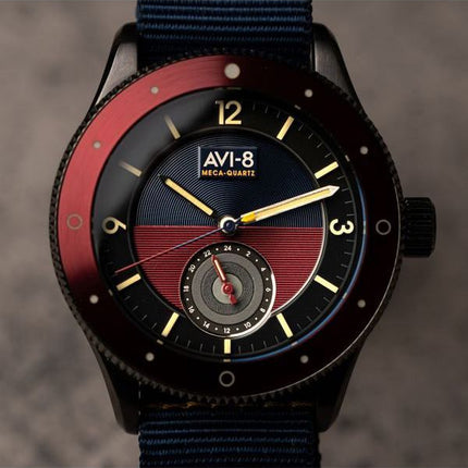 AVI-8 Flyboy Airmaster Sector Meca-Quartz Reloj para hombre con esfera azul marino y rojo AV-4112-04