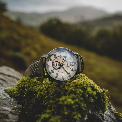 Reloj automático para hombre AVI-8 Hawker Typhoon Baldwin con correa de piel y esfera caqui oscuro AV-4119-04