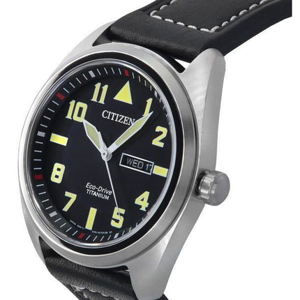 Reloj Citizen Eco-Drive Garrison Super Titanio con esfera negra BM8560-29E 100M para hombre