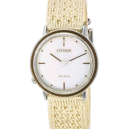 Citizen L Ambiluna Diamond Accent Beige Dial Eco-Drive EM1006-40A Reloj para mujer con brazalete de malla extra