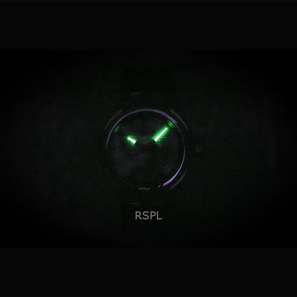 Reloj Invicta Racing de cuarzo con correa de silicona y esfera plateada 47726 para hombre