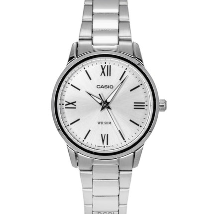Reloj Casio analógico de cuarzo para mujer, modelo LTP-1303DD-7AV, con esfera plateada y caja de acero inoxidable.