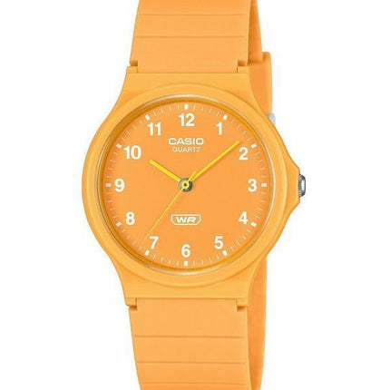 Reloj analógico Casio POP de cuarzo con correa de resina de base biológica y esfera naranja MQ-24B-9B unisex