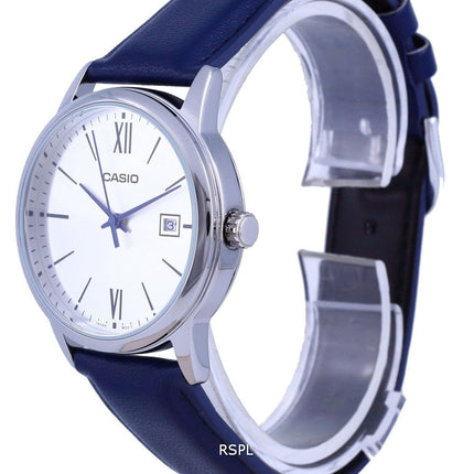 Reloj Casio de cuarzo analógico de acero inoxidable con esfera plateada MTP-V002L-2B3 MTPV002L-2 para hombre