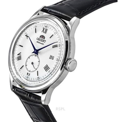 Reloj Orient Classic Bambino Version 2 Small Seconds con correa de piel negra y esfera plateada automático RA-AP0104S para hombr
