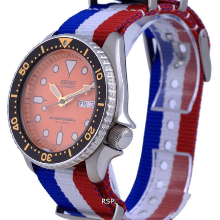 Reloj para hombre Seiko Automatic Diver&#39,s Japan Made Polyester SKX011J1-var-NATO25 200M