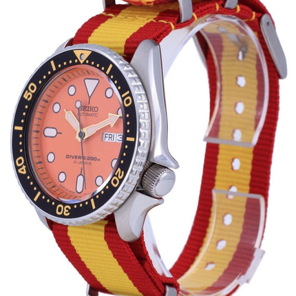 Reloj para hombre Seiko Automatic Diver&#39,s Japan Made Polyester SKX011J1-var-NATO29 200M
