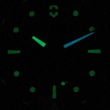 Victorinox Swiss Army INOX Professional Diver Titanium Anti-Magnetic 241812 Quartz 200M Reloj para hombre