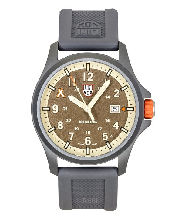 Reloj Luminox Bear Grylls Survival Land para hombre, modelo XB.3716, correa de caucho, esfera marrón, movimiento de cuarzo, resistente al agua hasta 100 metros.